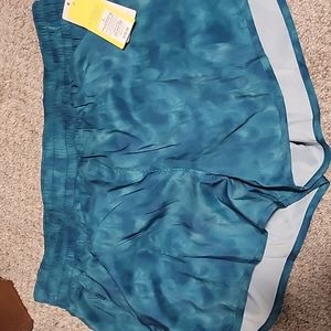 All in motion mid rise run short